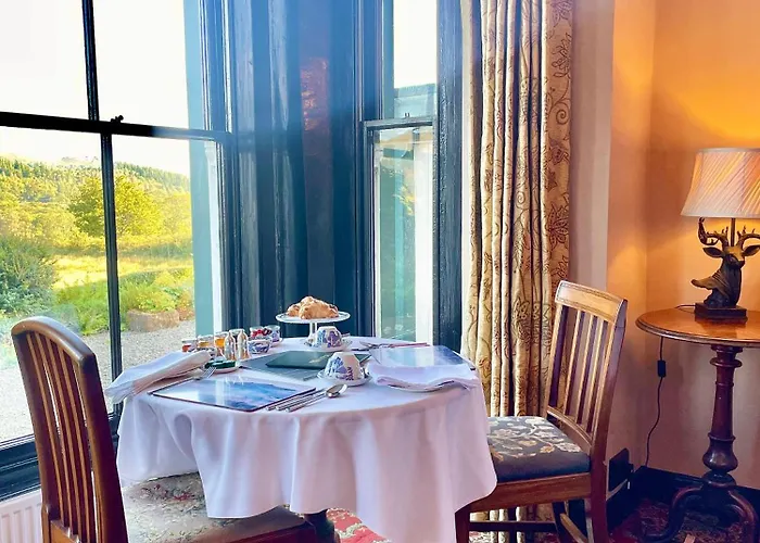 Scale Hill Apartment *